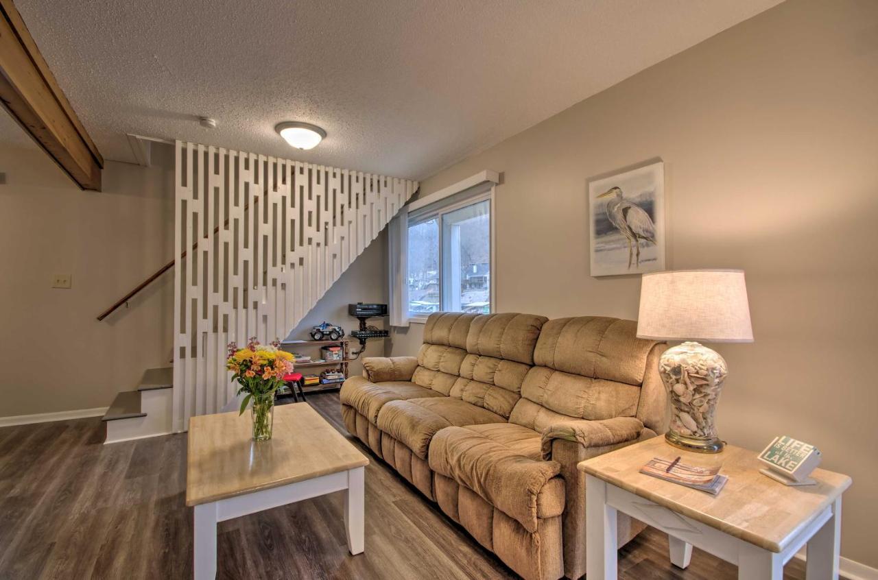 On-The-Water Retreat With Dock Pet Friendly! Villa Lake Ozark Dış mekan fotoğraf