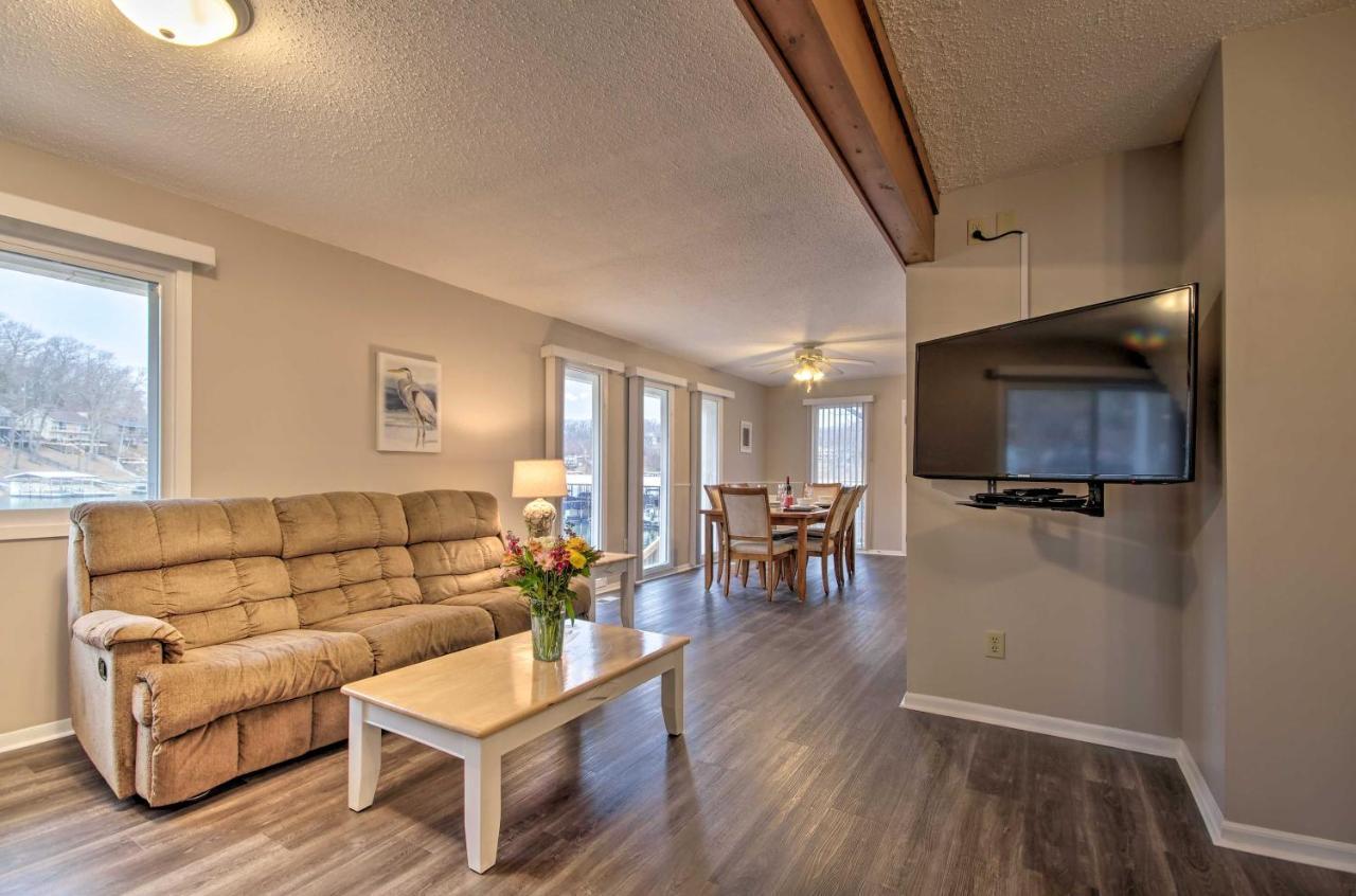 On-The-Water Retreat With Dock Pet Friendly! Villa Lake Ozark Dış mekan fotoğraf